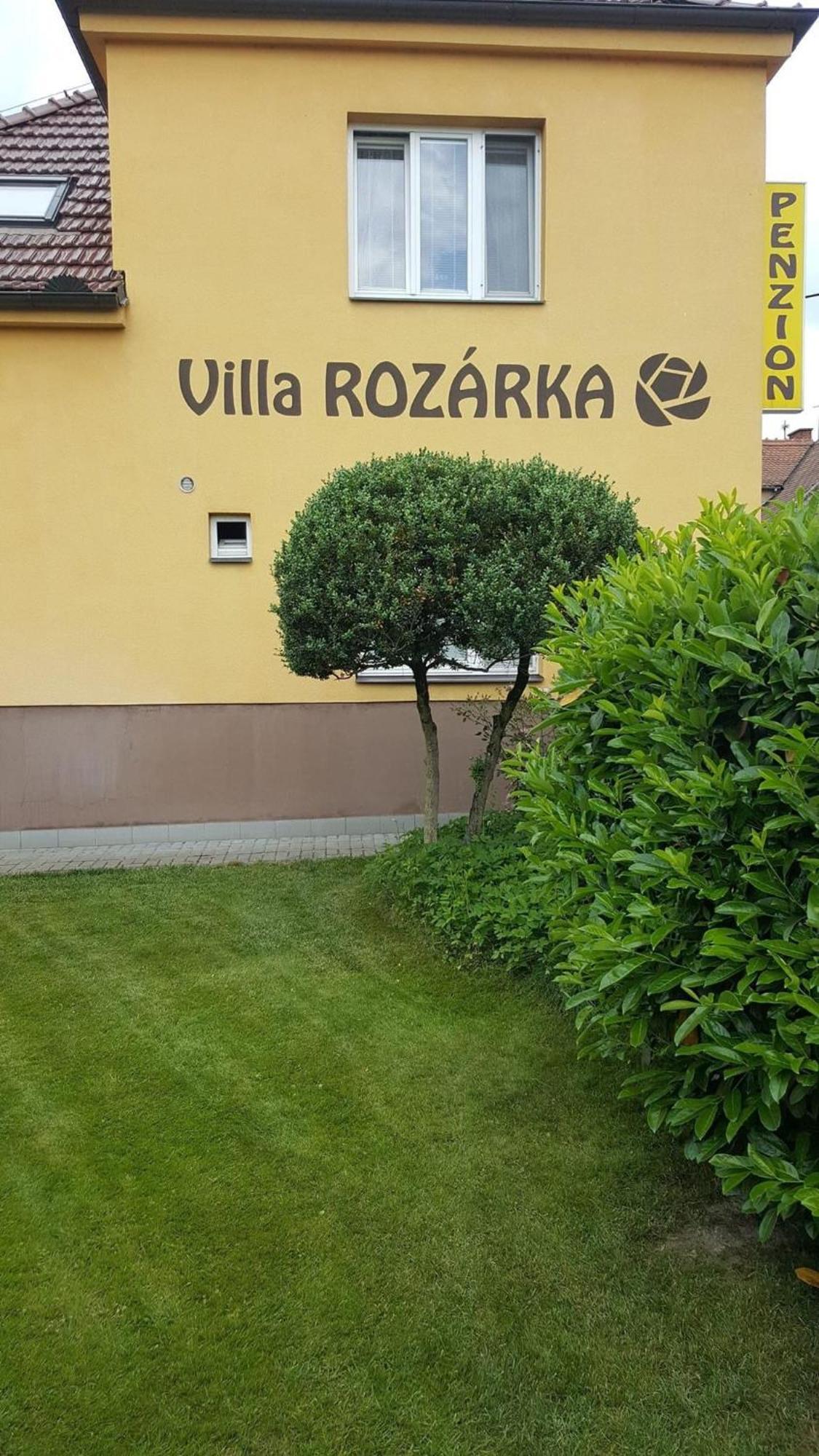 Penzion Villa Rozarka Stare Mesto  Exteriör bild